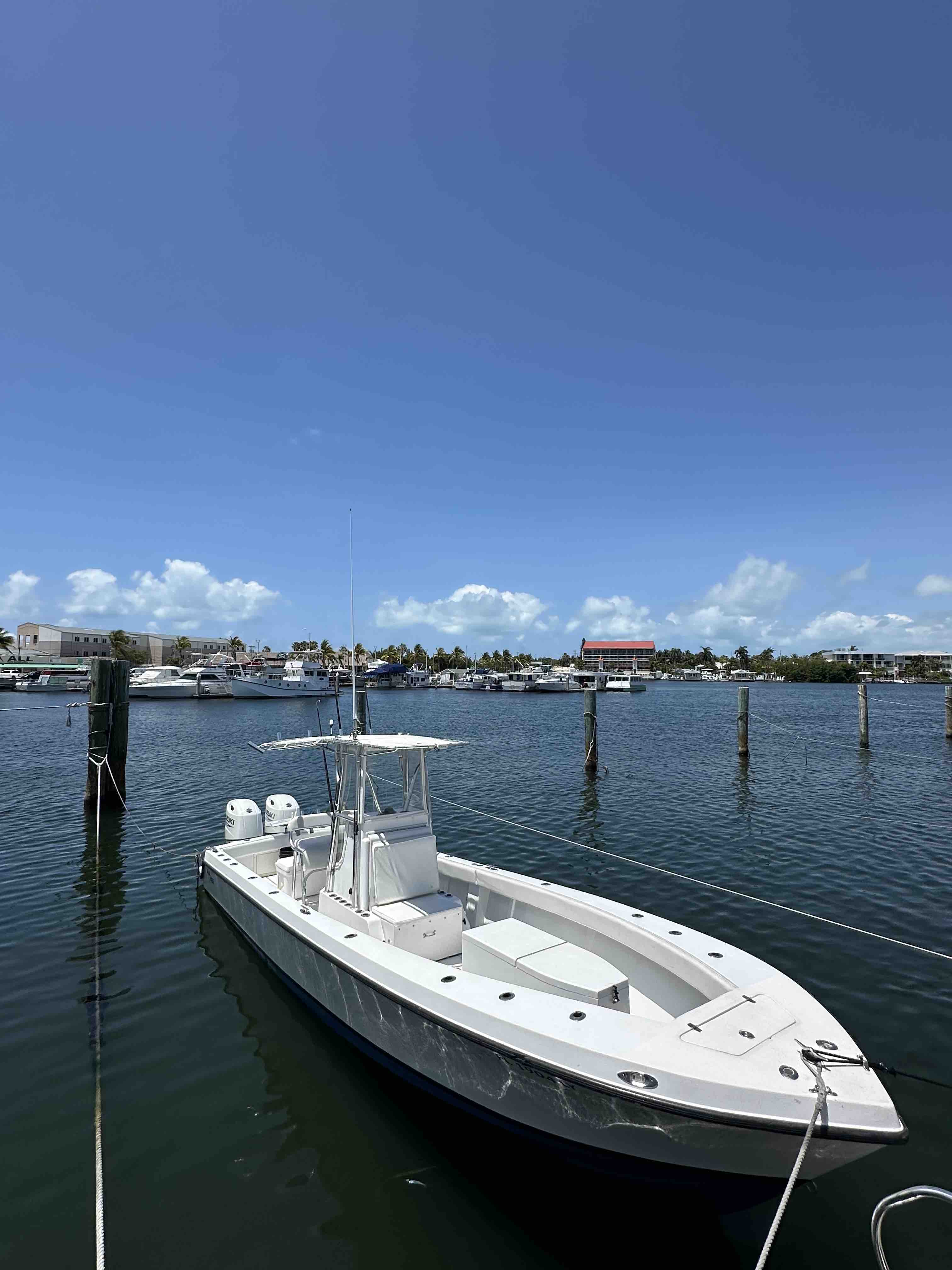 Boa Vida (Center Console) charter boat in Key West